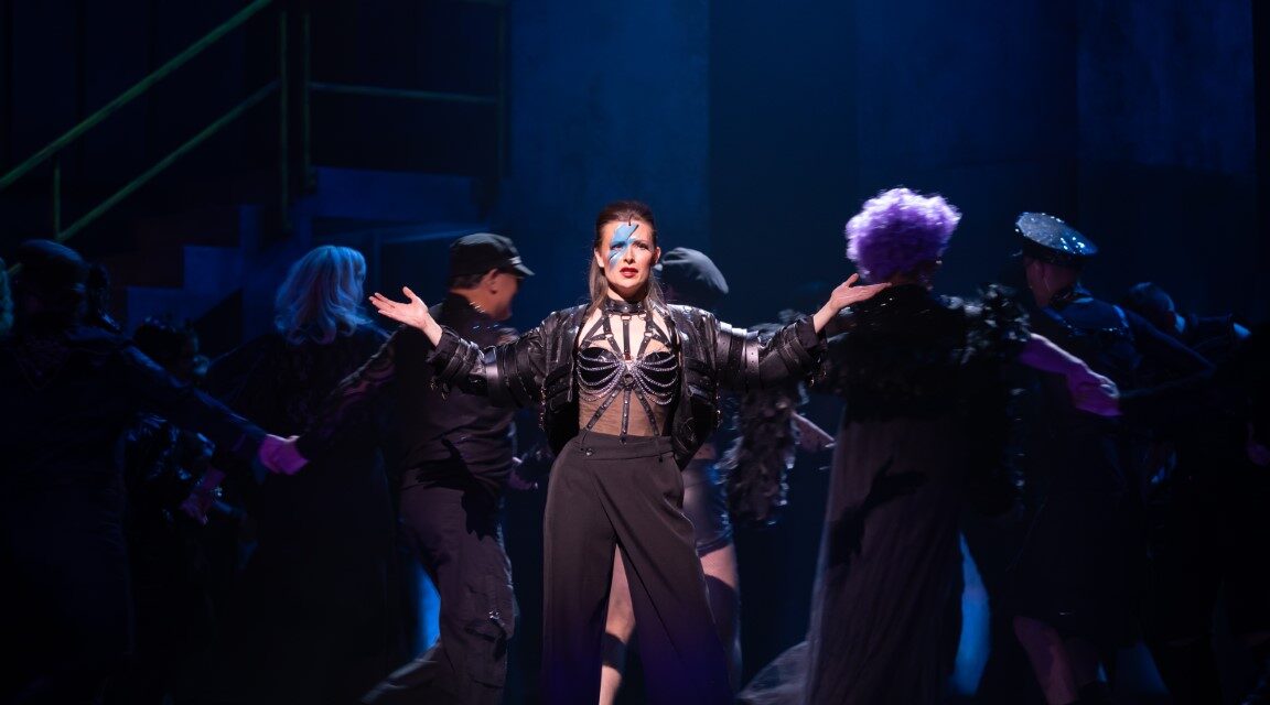 Review: Edmonton Opera’s Die Fledermaus